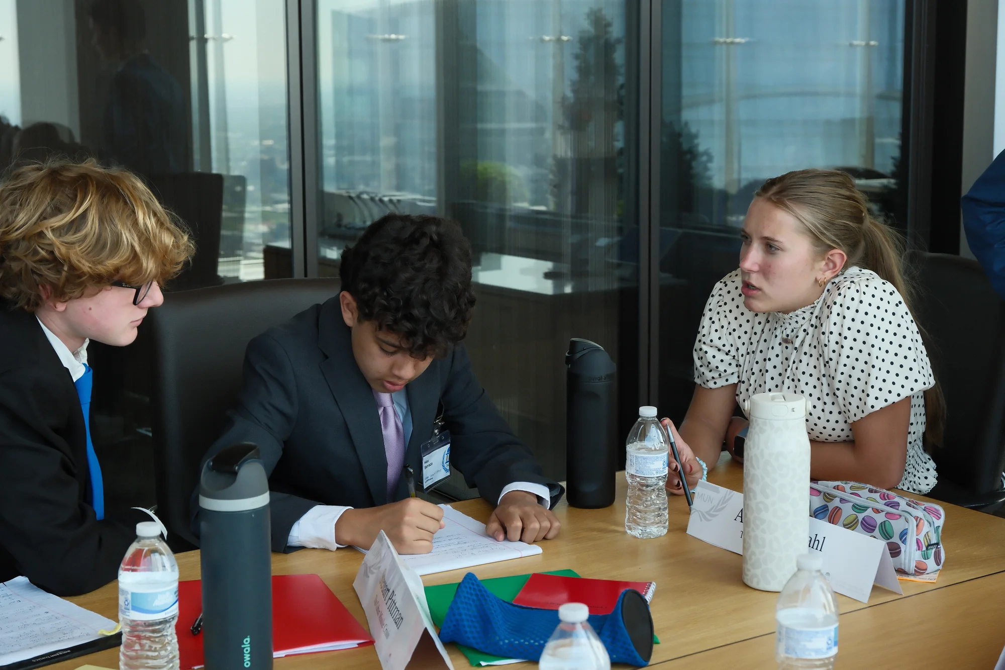 JAMUN delegates working together at a committee table.